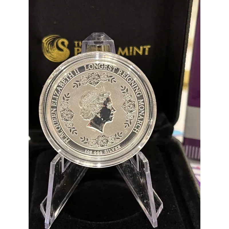 2015 $1 QUEEN ELIZABETH II LONGEST REIGNING SILVER COIN 2015 $1 QUEEN ELIZABETH II LONGEST REIGNING SILVER COIN